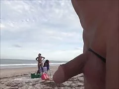 Una MILF perversa con grandi porno vecchie italiane tette incredibili ha ingoiato il cazzo di un ragazzo e l'ha scopata duramente