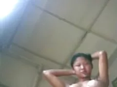 La piccola adolescente russa si gode la lingua e il cazzo pompini di vecchie del fidanzato - VIPteengirls