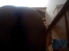 Una rossa fa una vecchie pelose porno gola profonda e poi viene scopata da un grosso cazzo nero